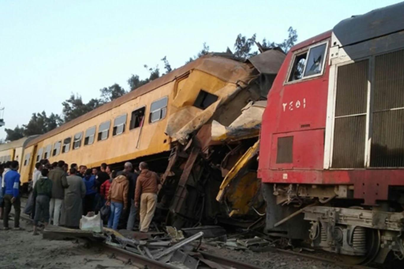 Mısır’da trenler çarpıştı: 15 ölü 40 yaralı